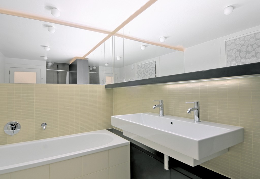 bathroom2